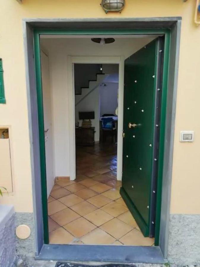 Casa Sulla Spiaggia Di Boccadasse Genova Kültér fotó